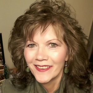 Meet your Posher, Bonita